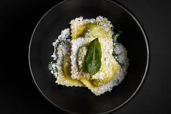 Deelnemer - Beleving - Eindhoven (M1EH) - Restaurant Kazerne Proeverij van Restaurant Kazerne uit de Local Taste Beleving Eindhoven 2025-2026